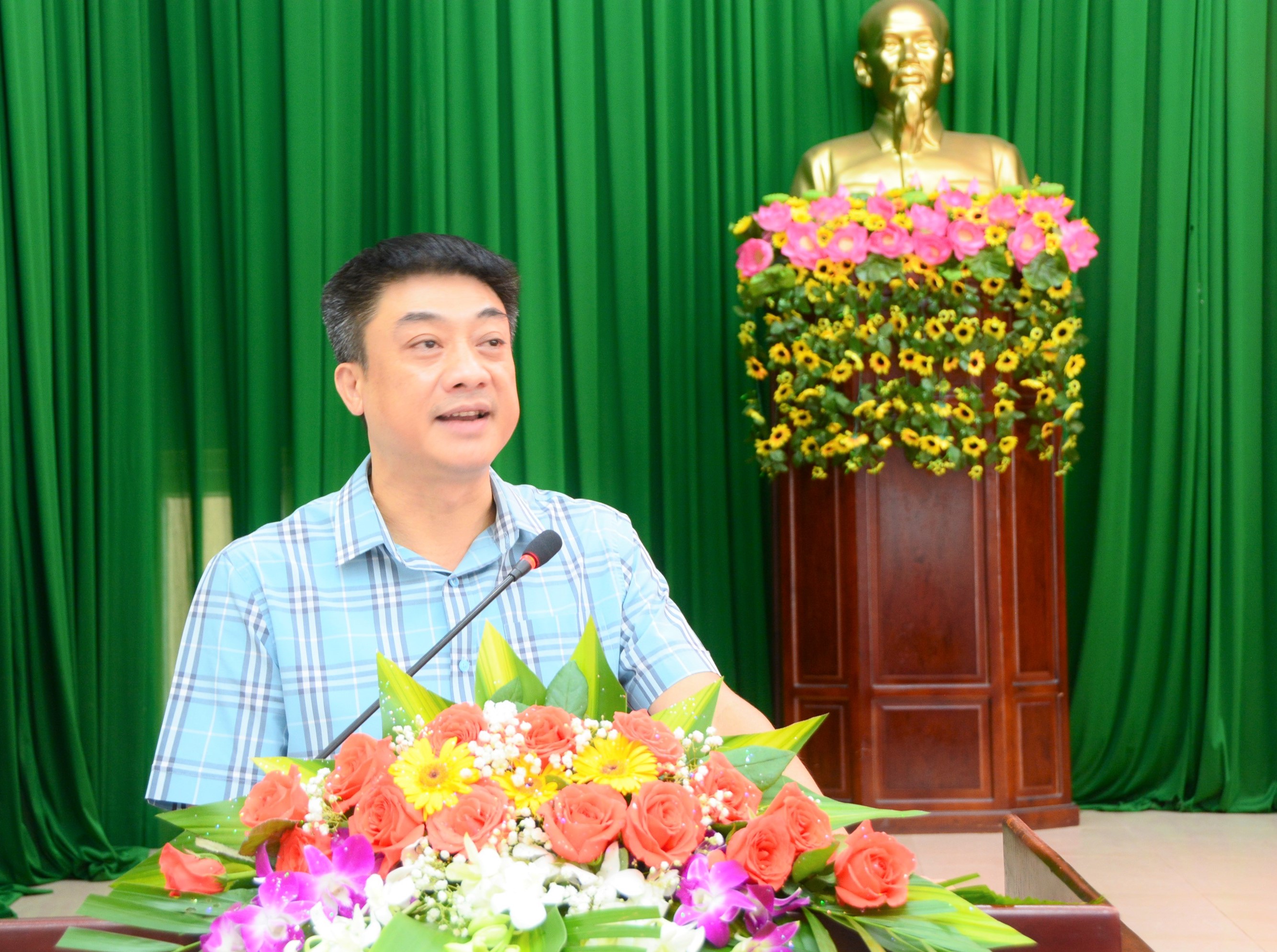 Hội nghị lần thứ 17 Ban Chấp hành Đảng bộ TP.Buôn Ma Thuột khóa XI mở rộng